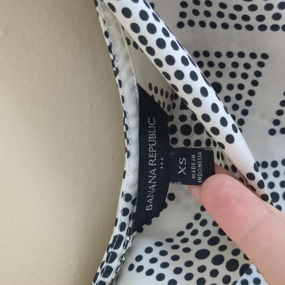 XS Banana Republic Factory Cowl Cami Adjustable Straps Black and Cream - Picture 6 of 11